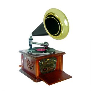 Vintage Retro Classic Style Bluetooth Turntable Phonograph Speaker System with MP3 Recording Ability (PUNP32BT)