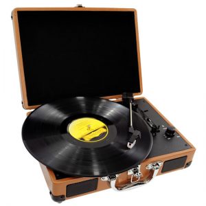 Retro Belt-Drive Turntable With USB-to-PC Connection, Rechargeable Battery (PVTT2UWD)