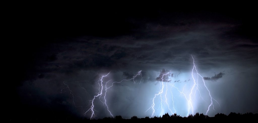 powerline-audio-wholesale-lightning