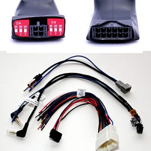 CRUX Radio Replacement w/SWC Retention for Select Honda 2003-UP SWRHN62D